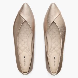 Birdies the goldfinch gold flat